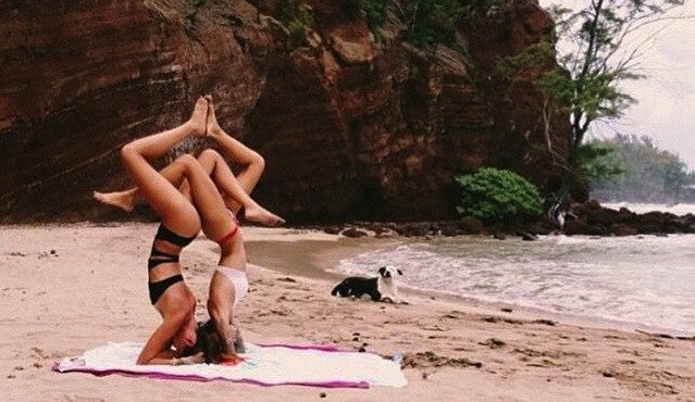 8 ACRO YOGA POSES FOR BEGINNERS